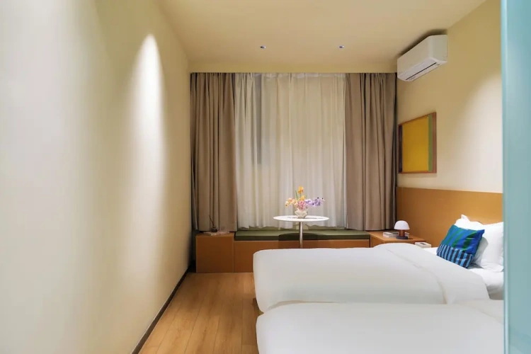 Classic Twin room