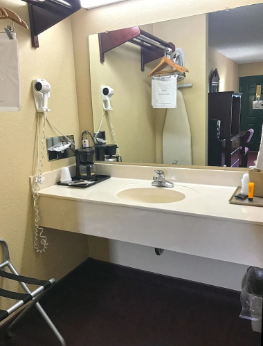 Americas Best Value Inn