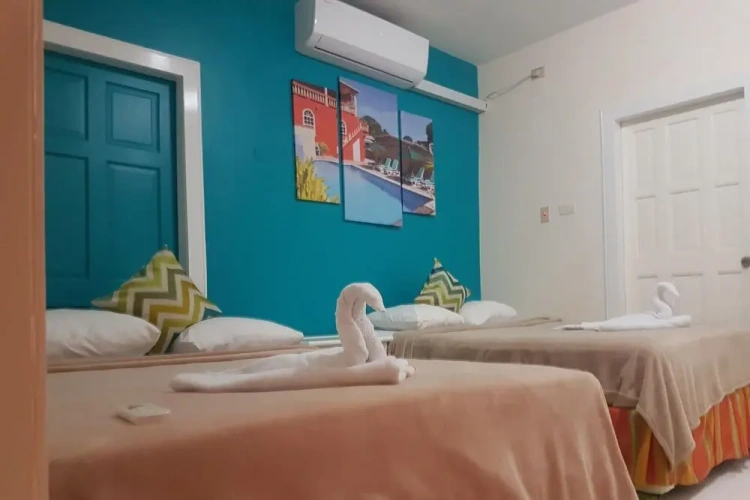 2 Bedrooms Apartment