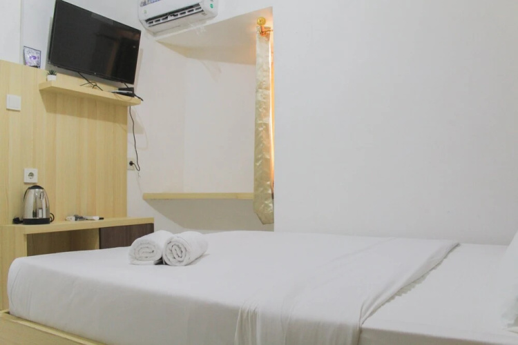 Stylish and Posh Studio Aeropolis Apartment