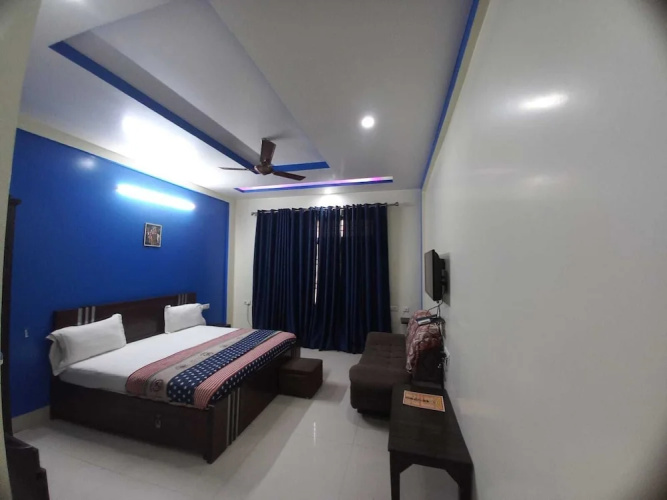 Hotel Vrinda Palace