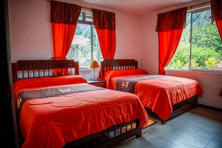 4 Bedrooms Family Bungalow with mountain view