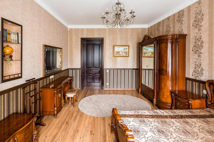 Beautiful apartment D.Galytskogo