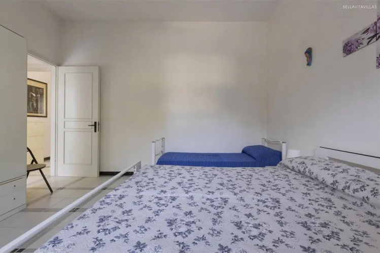 1075 Villa Castiglione