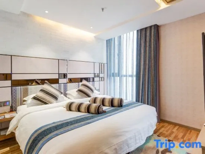 1 Bedroom Deluxe Suite