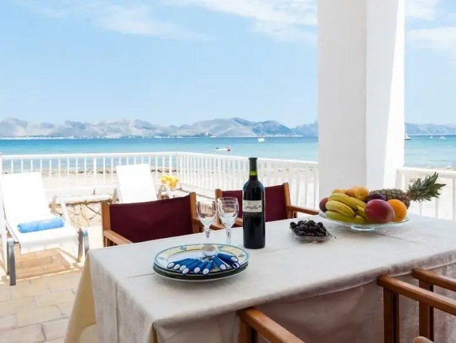 Passeig Voramar  63 Holiday House