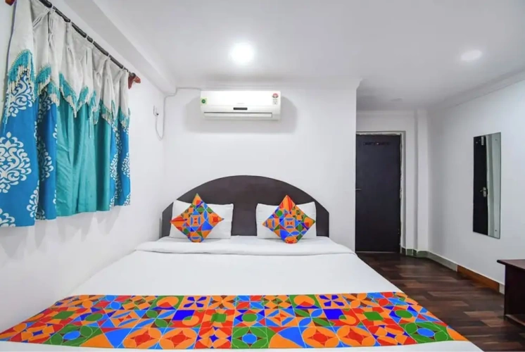 Deluxe Double room with city view