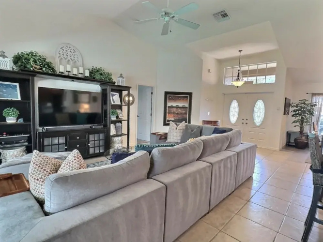 Villa Coral Cottage - Fort Myers, FL