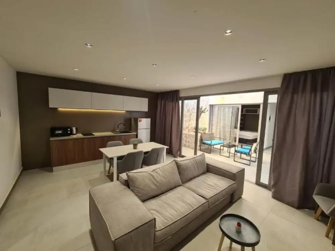 Sutivan Luxury Apartments