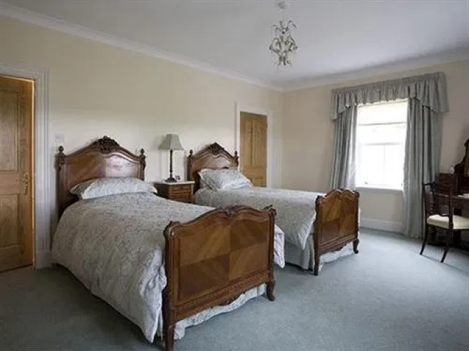 West Longridge Manor B&B