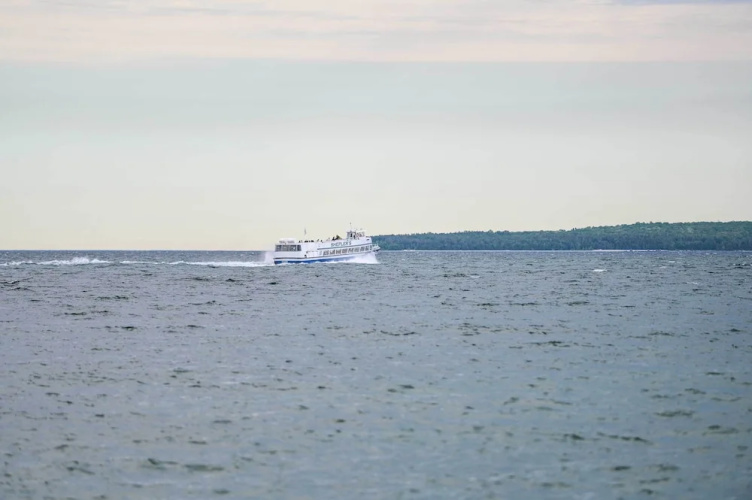 Walkable St Ignace Condo w/ Lake Huron Views
