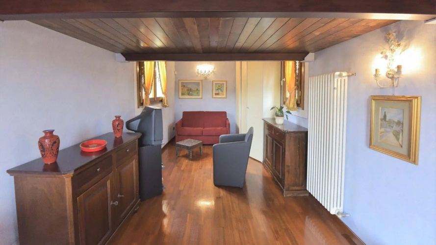 Sani Tourist House