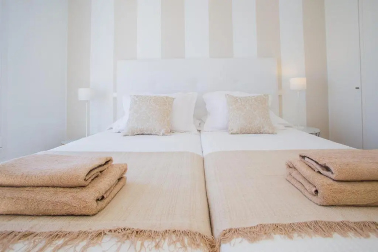 Flower beach suites 17