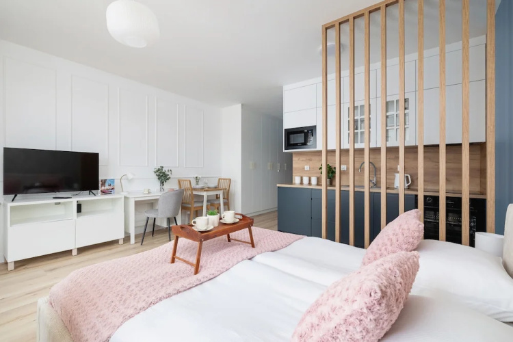 Cozy Studio in Kraków by Renters