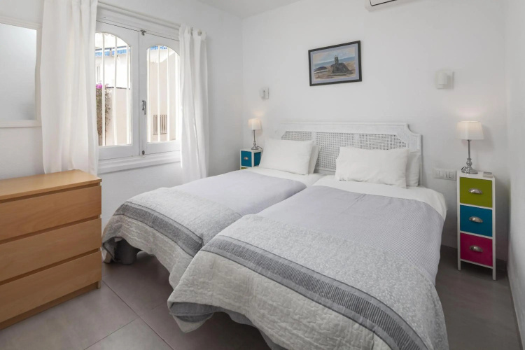 Bright spacious 1 bed apartment