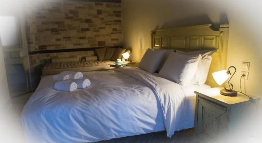 Evzin Hotel