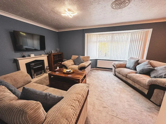Charming 3-bedroom Bungalow in Oulton Lowestoft