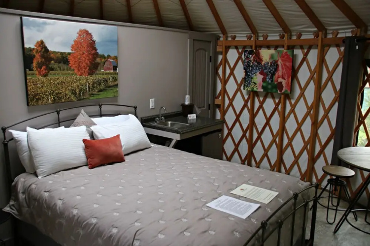 Plum Point Lodge