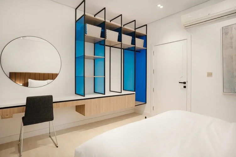 Hotel-finish Flat in Al Mughrizat With Workspace