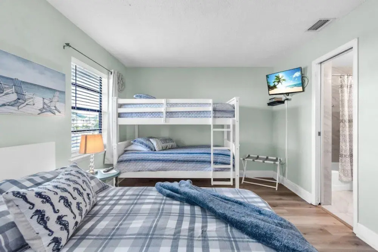Bayview Beach Condo