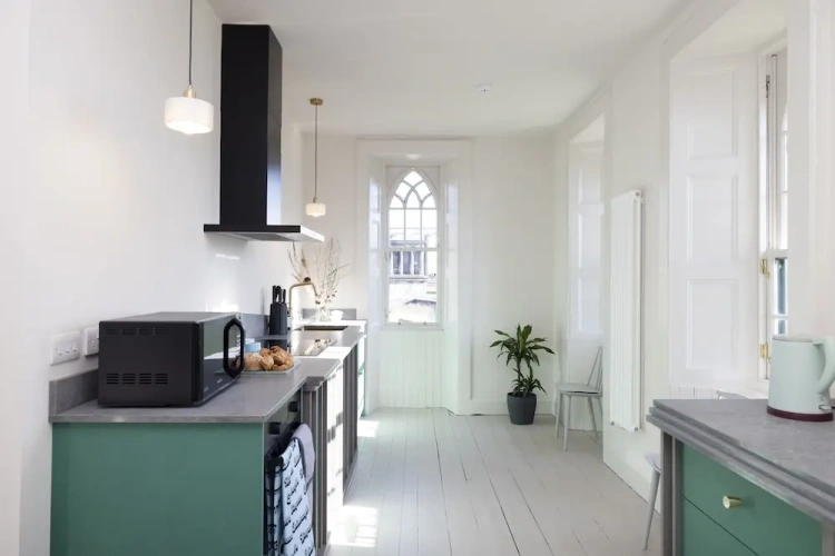2 Bedrooms Cottage