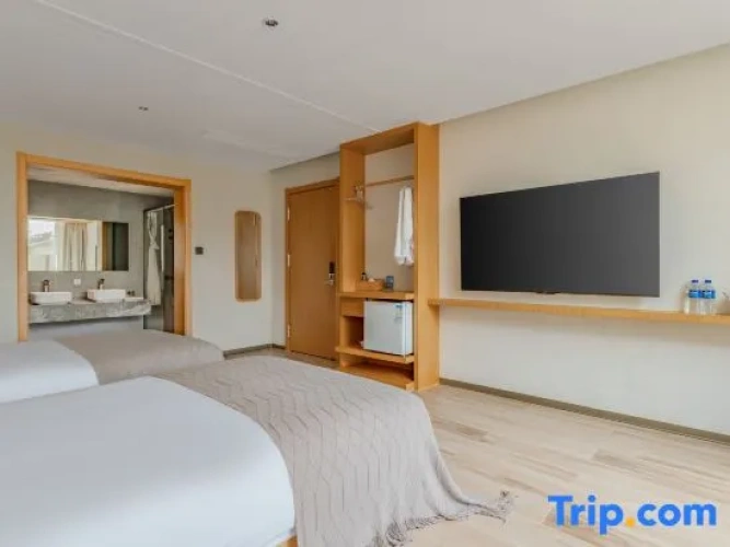 Standard room with view