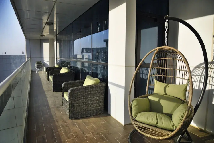 3 BR Spectacular view in Marina