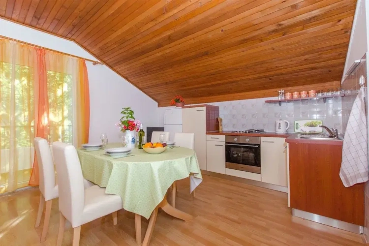 Apartment with balcony