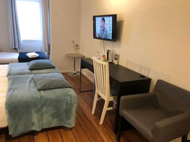 Standard Triple room