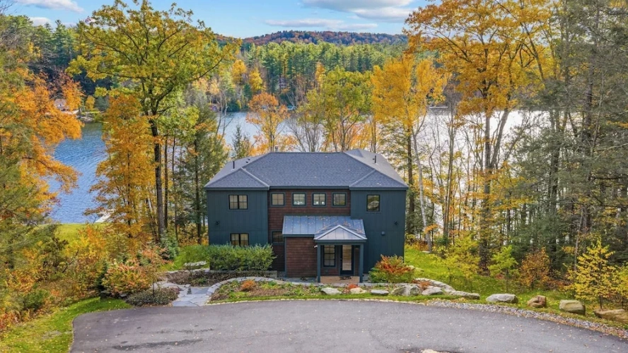 4 Bedrooms Cottage with balcony