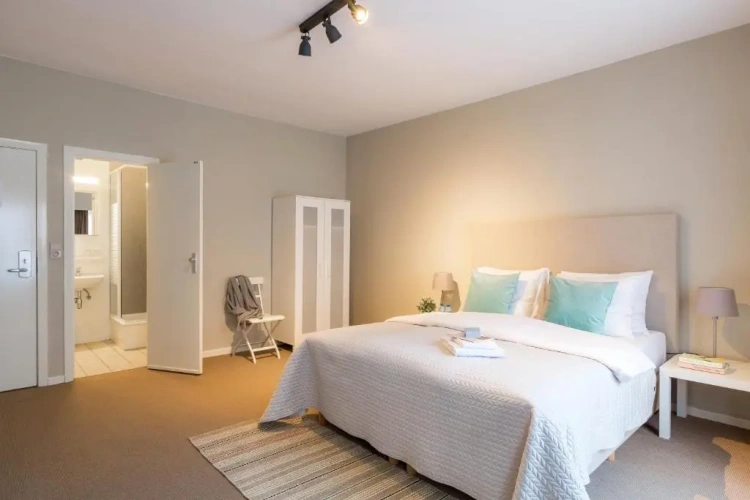 Comfort room