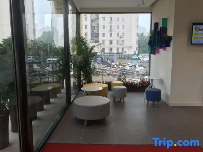 Yuelai Hotel Chain