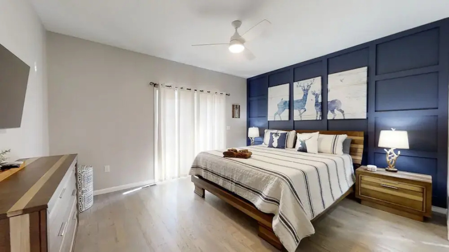 Above The Cove 3 Bedroom Home by RedAwning