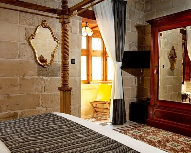 Double Suite