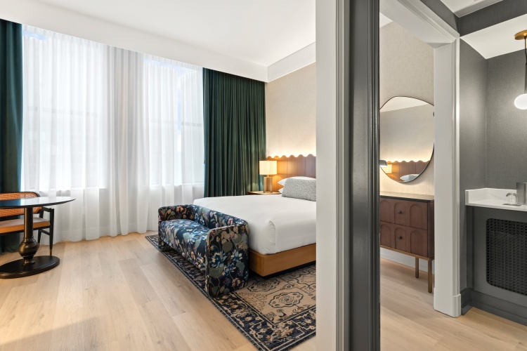 Kimpton Hotel Monaco Baltimore Inner Harbor photo 16