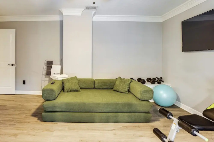 Heated Pool, Hot Tub, Game Room: Houston Group Gem