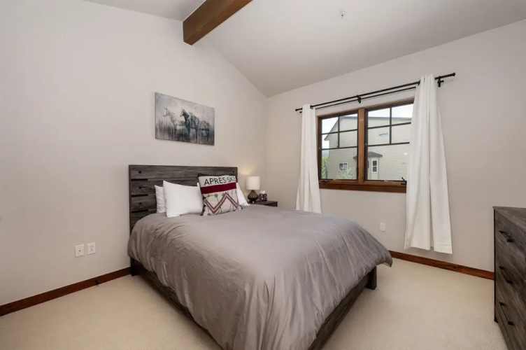 Bear Trail 3 Bedroom Townhouse by RedAwning