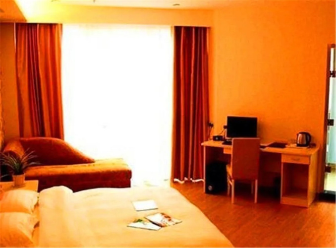 Super 8 Hotel