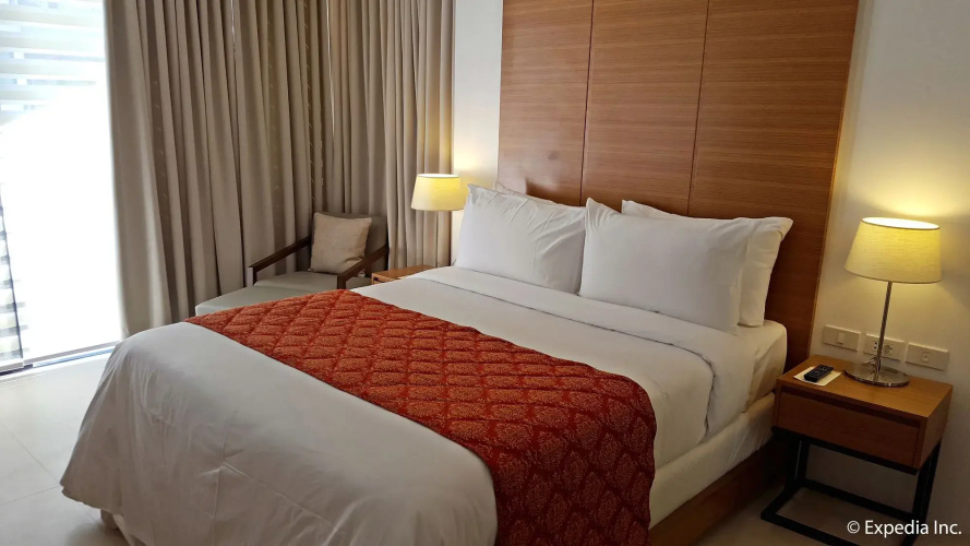 Pontefino Hotel & Residences