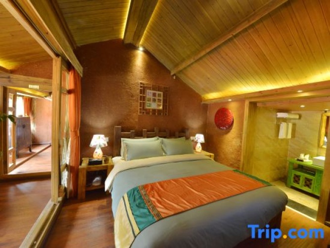 Deluxe Twin Suite