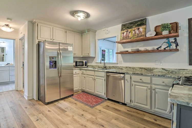3 Bedrooms Cottage