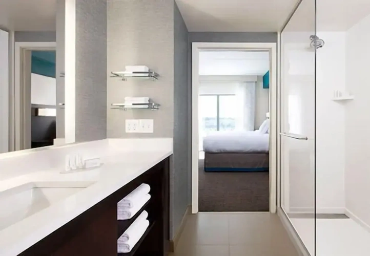 1 Bedroom Suite