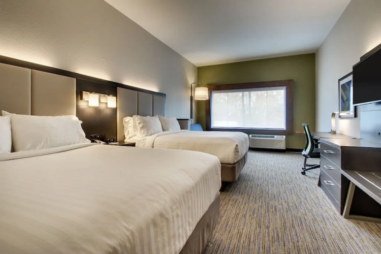 Quadruple Suite
