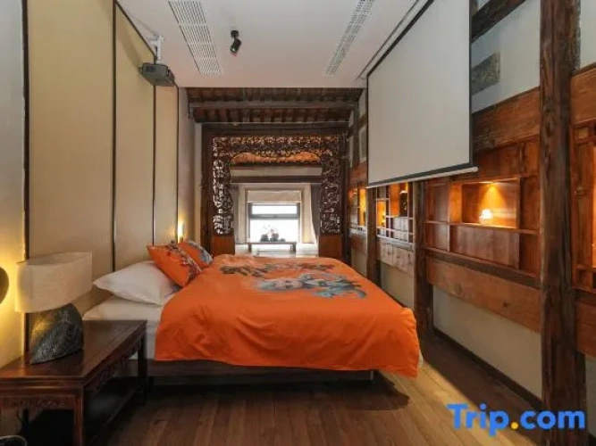 2 Bedrooms Double Suite