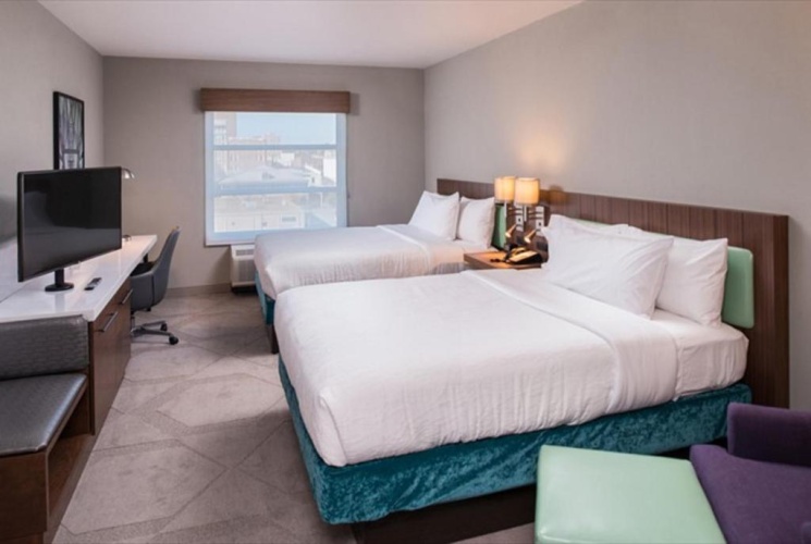Quadruple Suite with city view