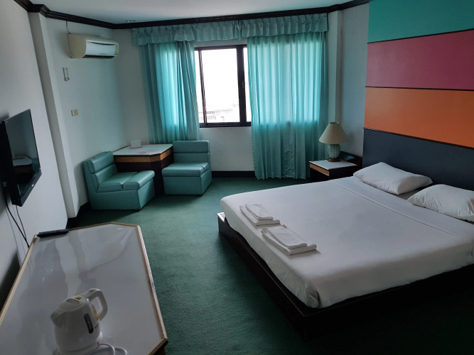 Golden Grand Hotel SHA