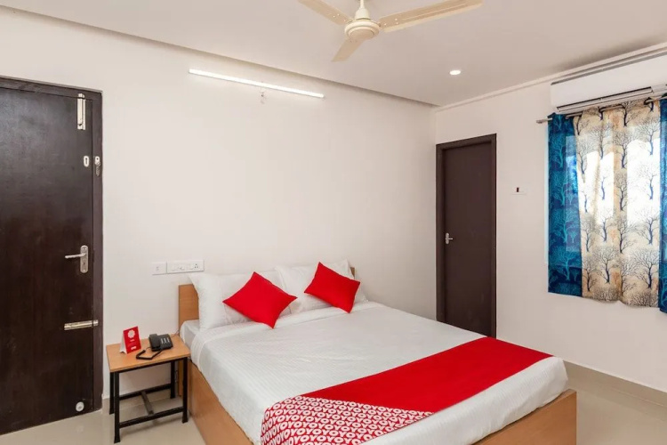 OYO Flagship 24070 Thirupathi Nagar