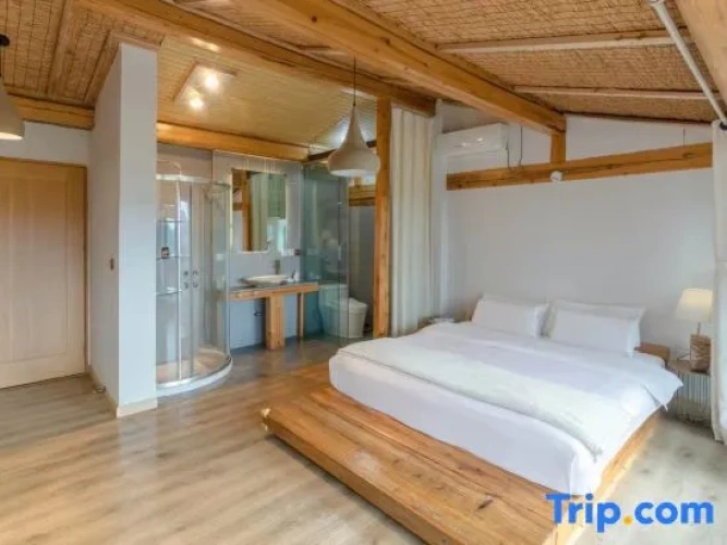 5 Bedrooms Standard room