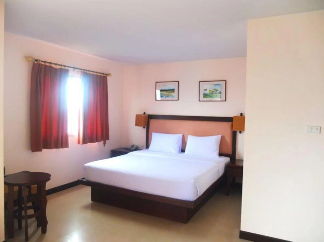 Naris Art HotelOver view