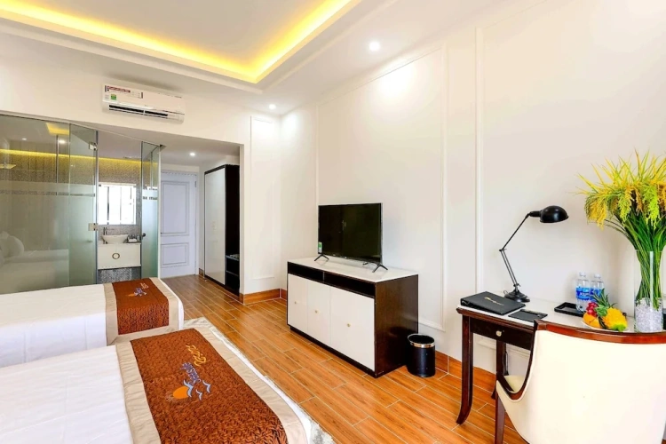 Deluxe Twin room with balcony